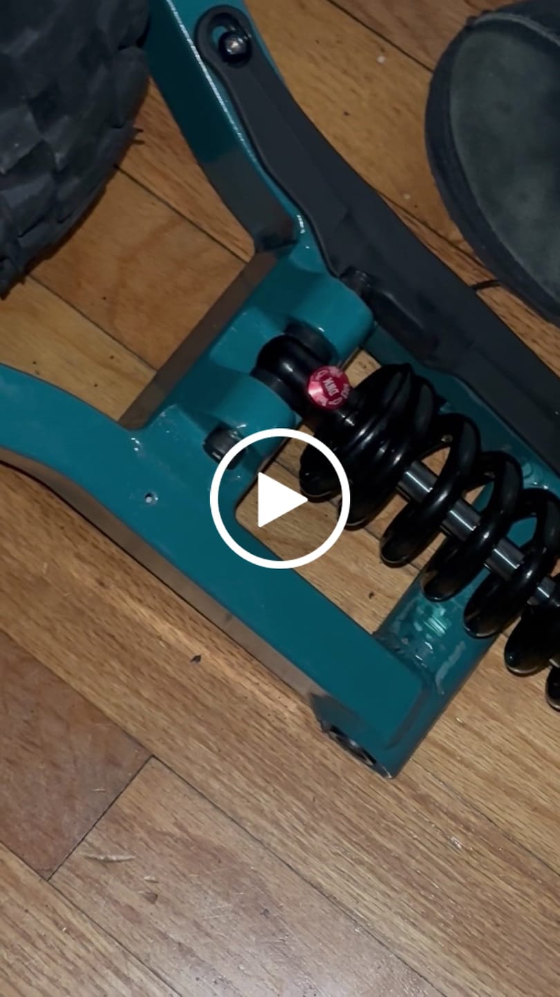 Customer video review of Tuttio Soleil 01 Upgraded DNM Rear Shock Kit