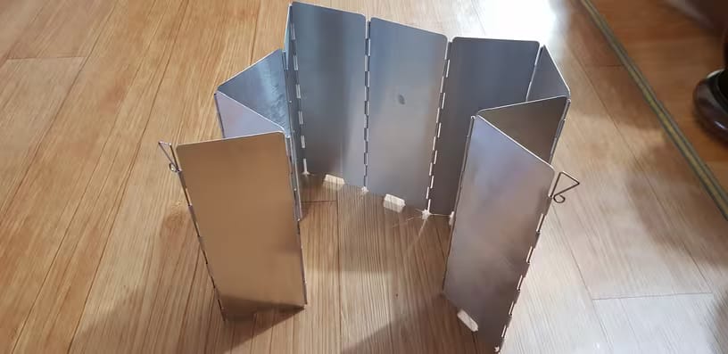 Customer photo review of Ultraleichter 9-Platten Faltbarer Campingkocher-Windschutz