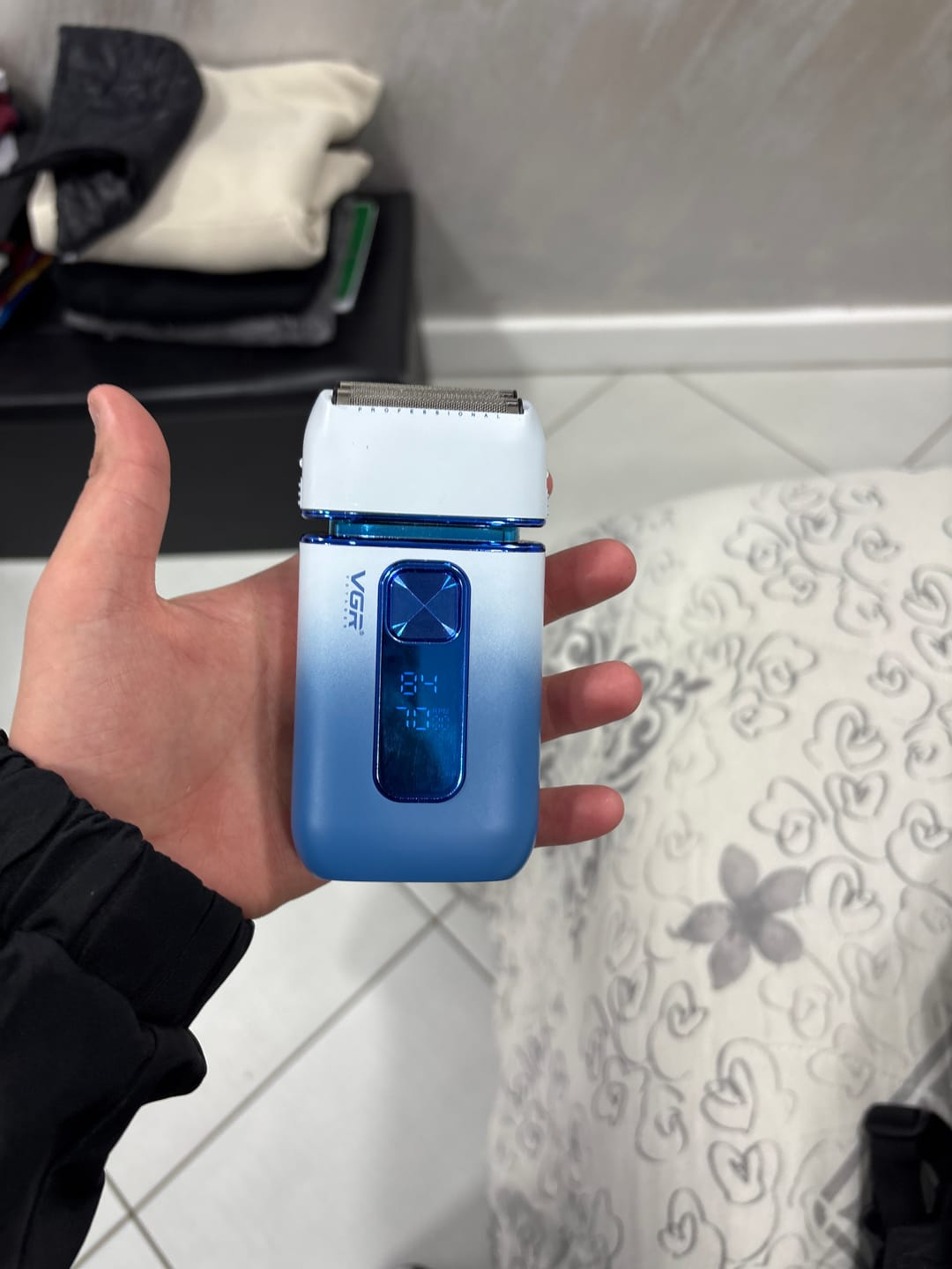 Customer photo review of Rasoio Shaver VGR V-362