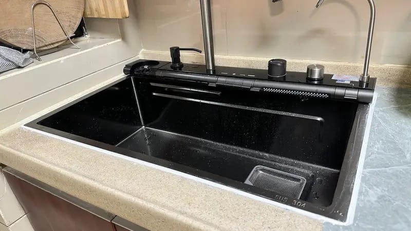Customer photo review of Stainless steel waterfall kitchen sink, integrated faucet and multifunctional wash basin, factory high-end kitchen customization