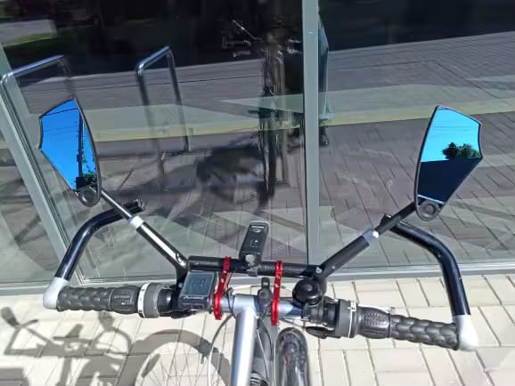 Customer photo review of Blendfreier, um 360° verstellbarer Fahrrad-Rückspiegel