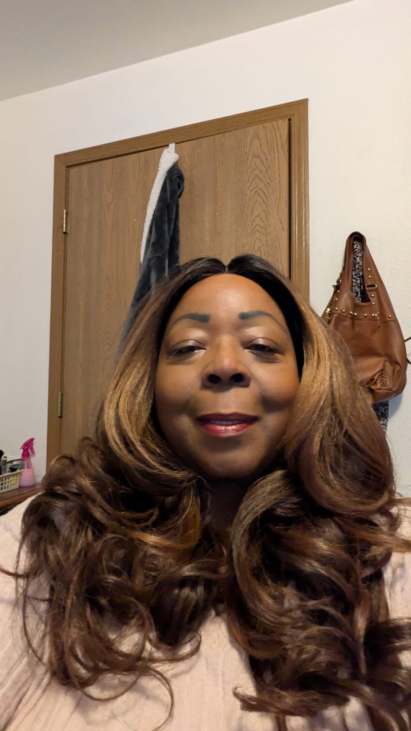 Customer photo review of Outre Glueless Pre-Plucked HD Lace Front Wig - TALHA