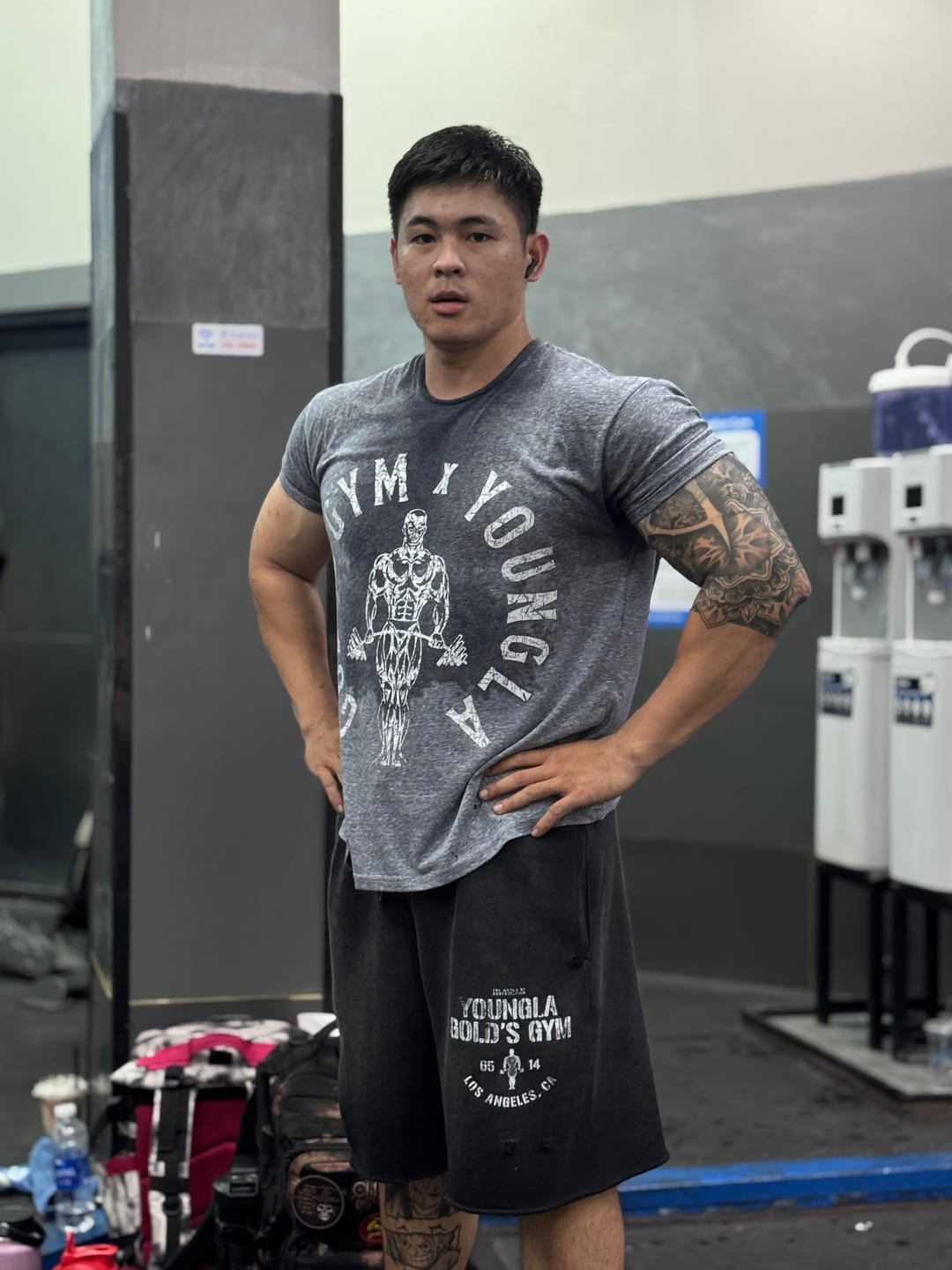 Customer photo review of 4206 - Gold's Gym Heather Tees
