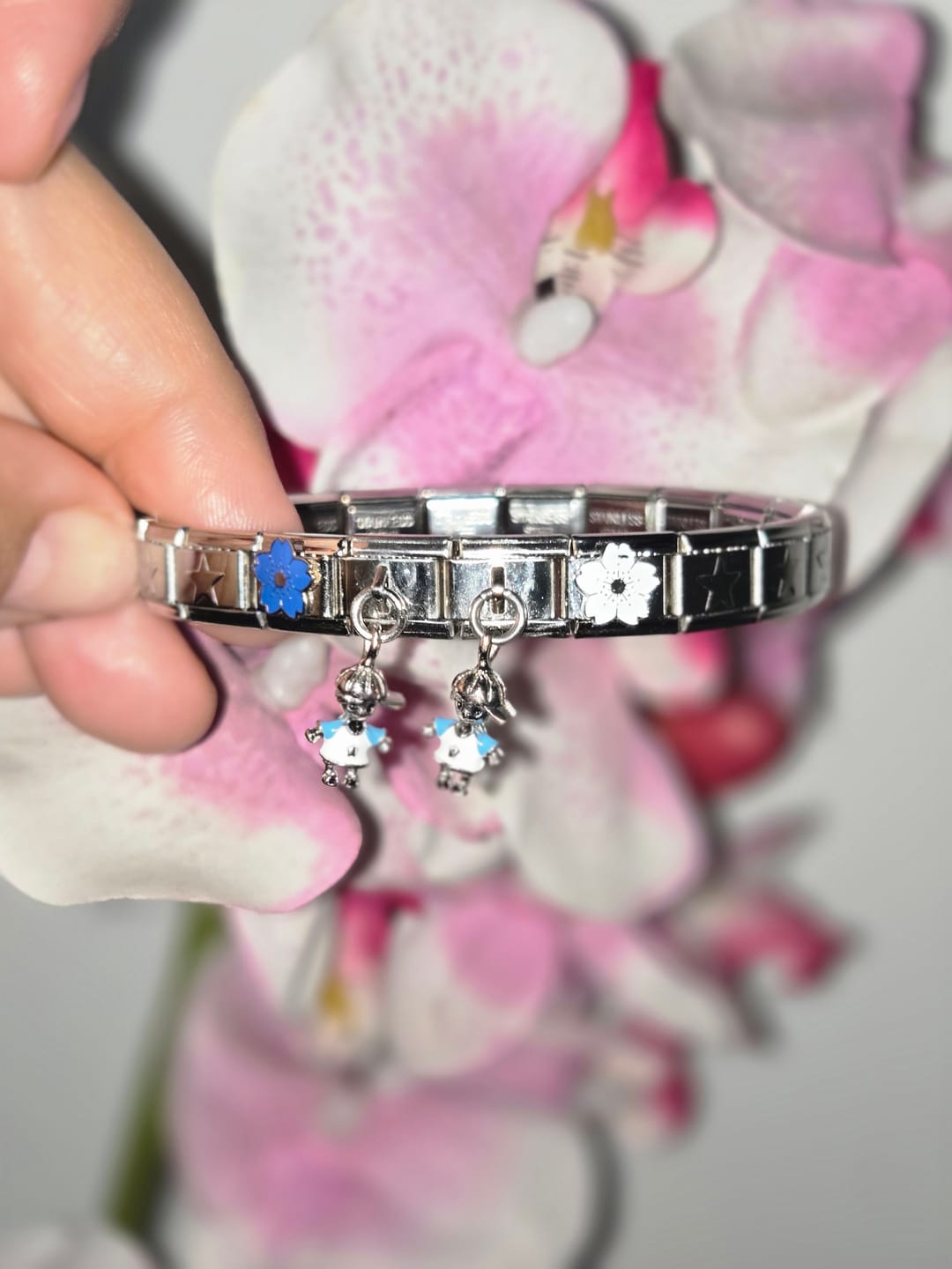 Customer photo review of Charm Niño