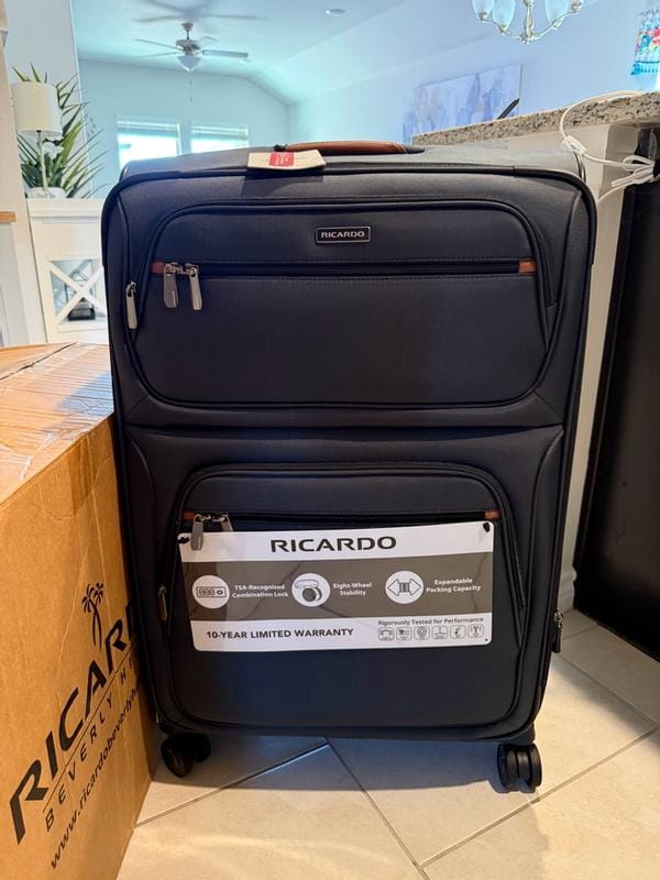 Customer photo review of Montecito 3.0 Softside Large Check-In Expandable Spinner