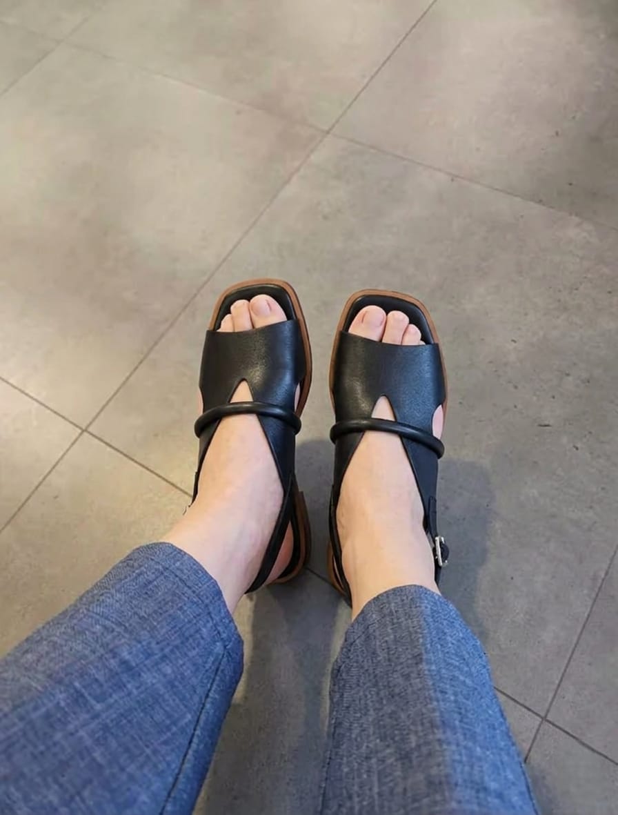 Customer photo review of Bergen Black