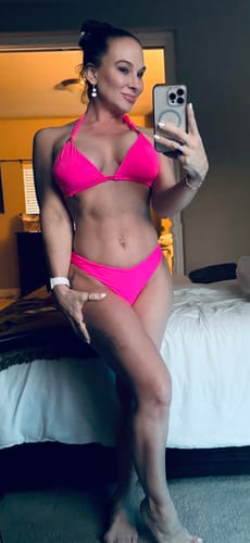 Customer photo review of Fuchsia Double Band Top