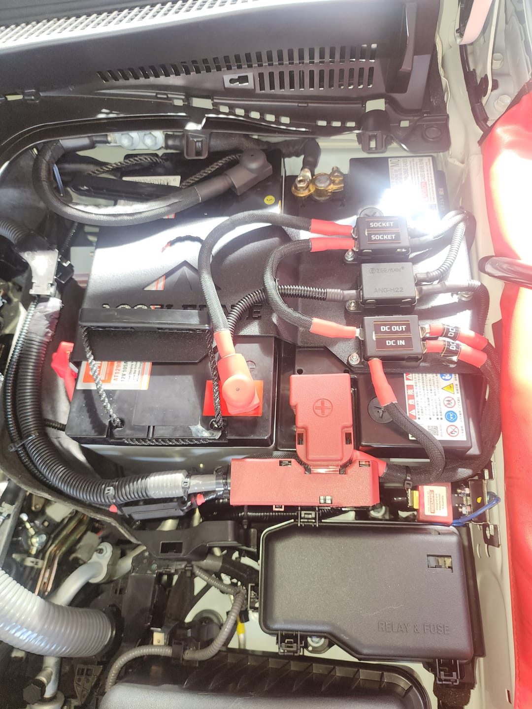Customer photo review of Dual Battery - 300 Series LandCruiser - Under Bonnet - With Jumpstart Feature