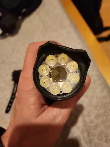 Customer photo review of 20W Wiederaufladbarer 9-LED Fahrradscheinwerfer & Powerbank