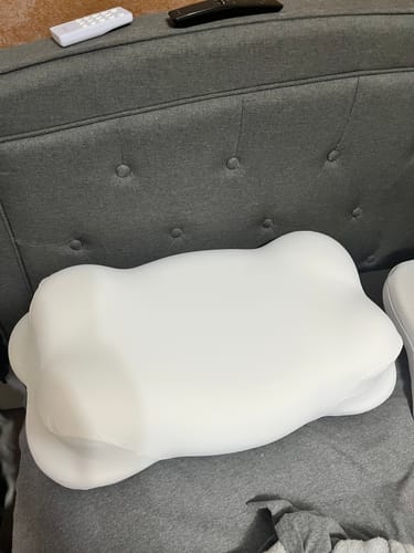 Customer photo review of Mellow CloudAlign™ Pillow