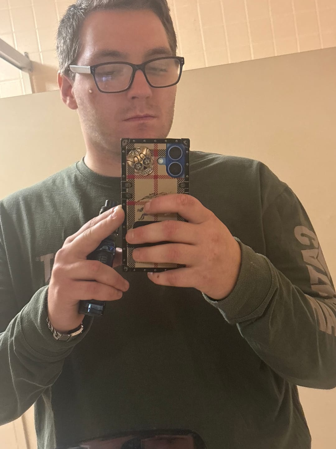 Customer photo review of 80Eighty® TieDye Mirror Hoodie
