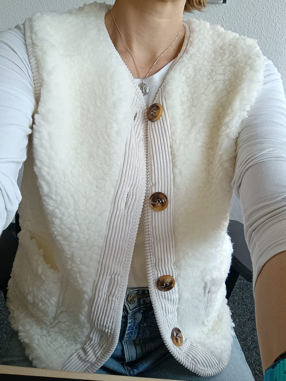 Customer photo review of Bluse Gretchen Weiß