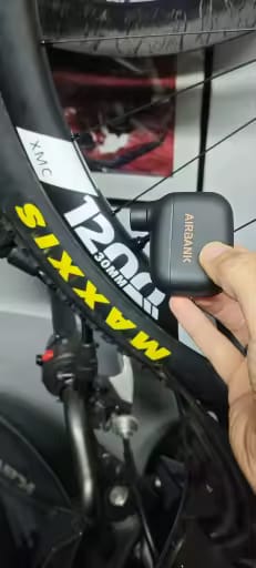 Customer photo review of Mini Tragbare Wiederaufladbare Fahrradpumpe – 6,9 bar