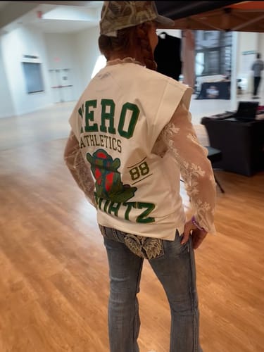 Customer photo review of Hero Sportz Relaxed Sleeveless Tee