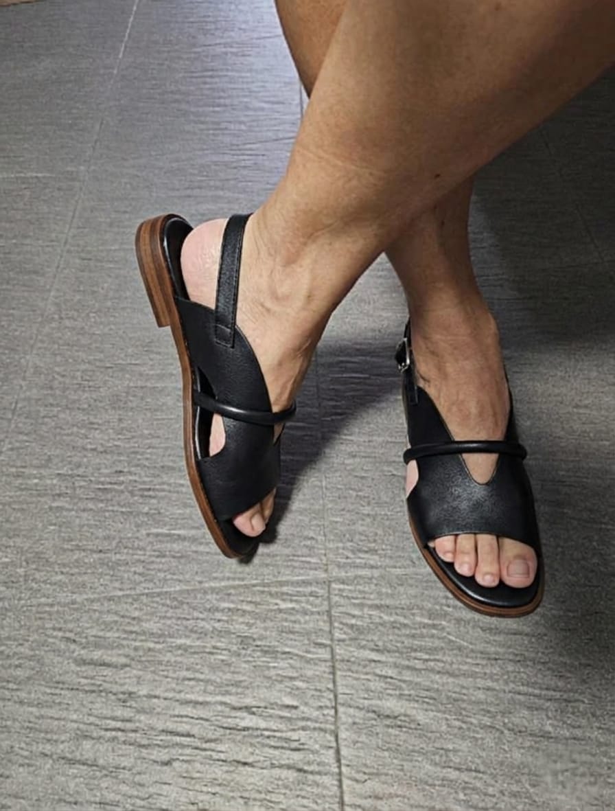 Customer photo review of Bergen Black