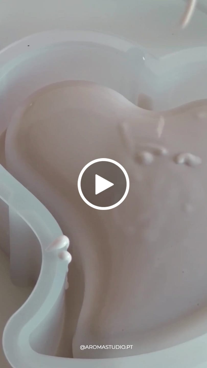 Customer video review of Resina acrílica BonaNite®