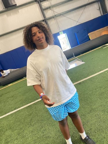 Customer photo review of THE MEEK Oversized Short sleeve tee