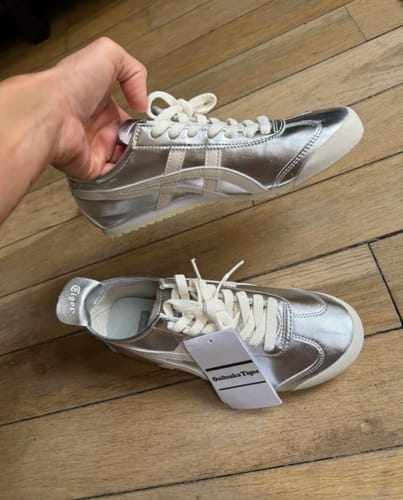 Customer photo review of Onitsuka Tiger MEXICO 66 Silver Off White