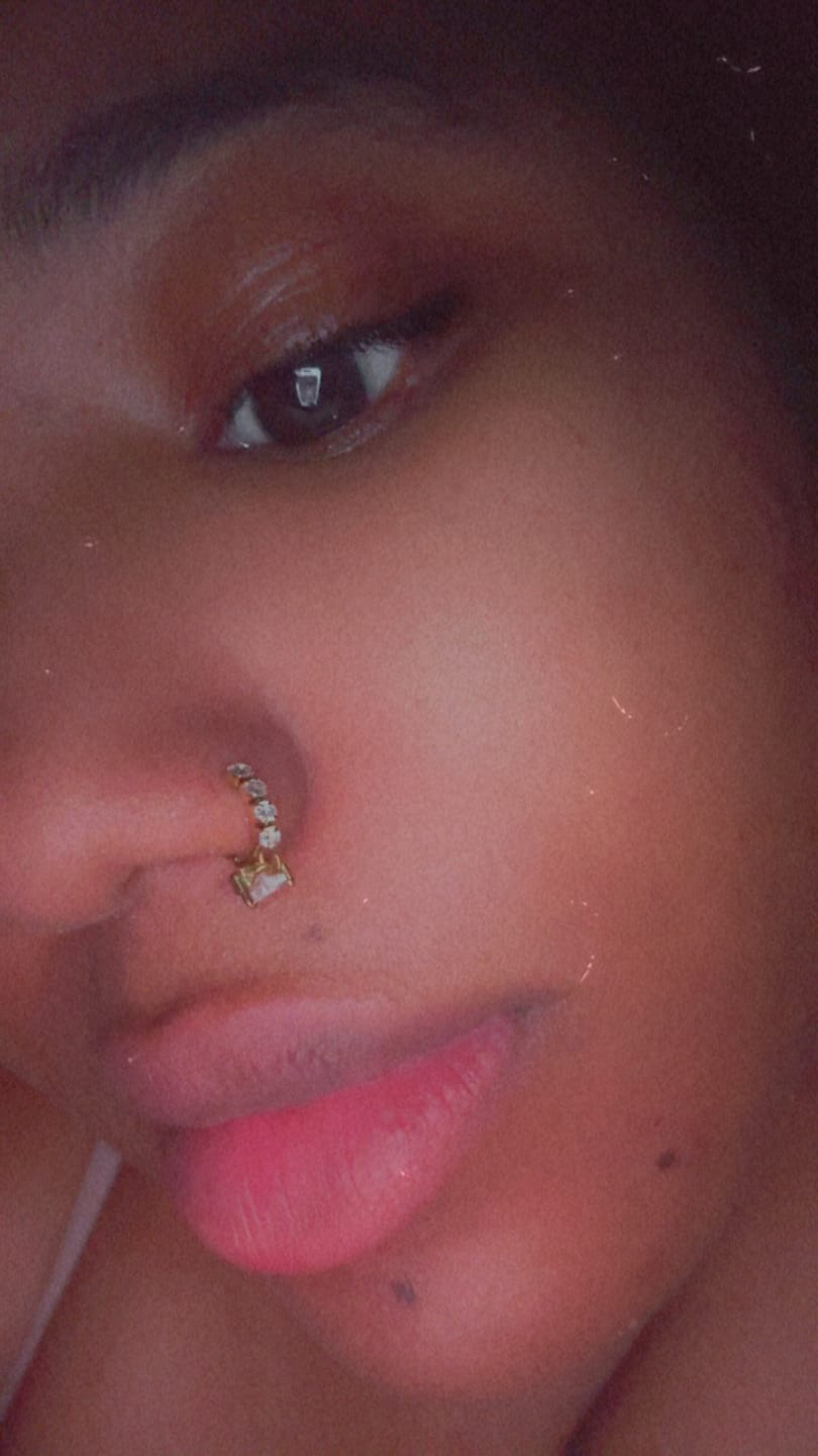 Customer photo review of Piercing Coeur