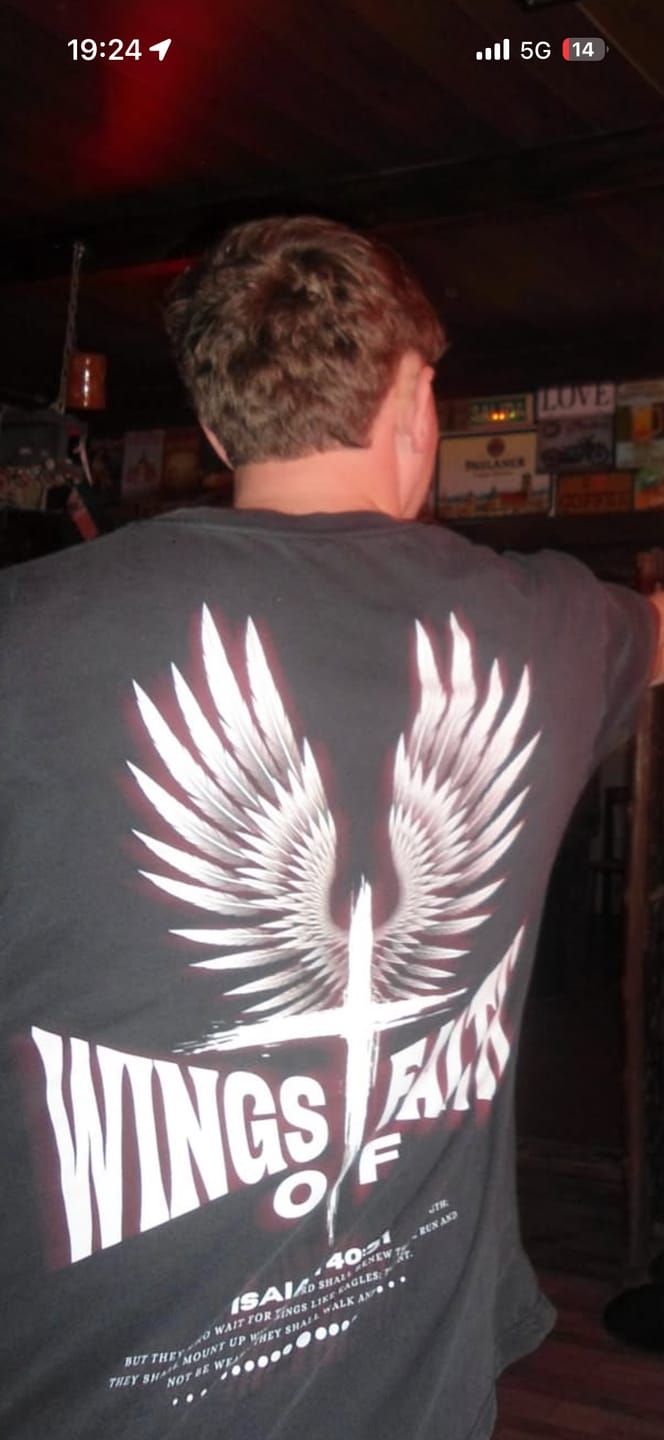 Customer photo review of ISAIAH | Oversized T-Shirt