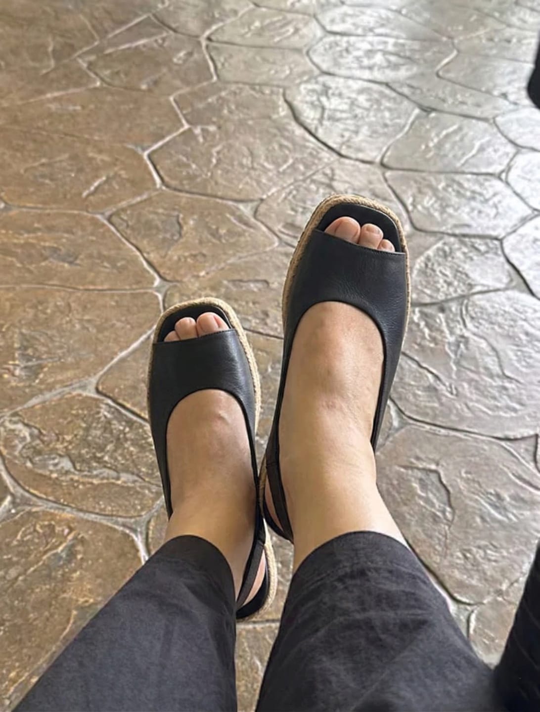 Customer photo review of Agnesa Black