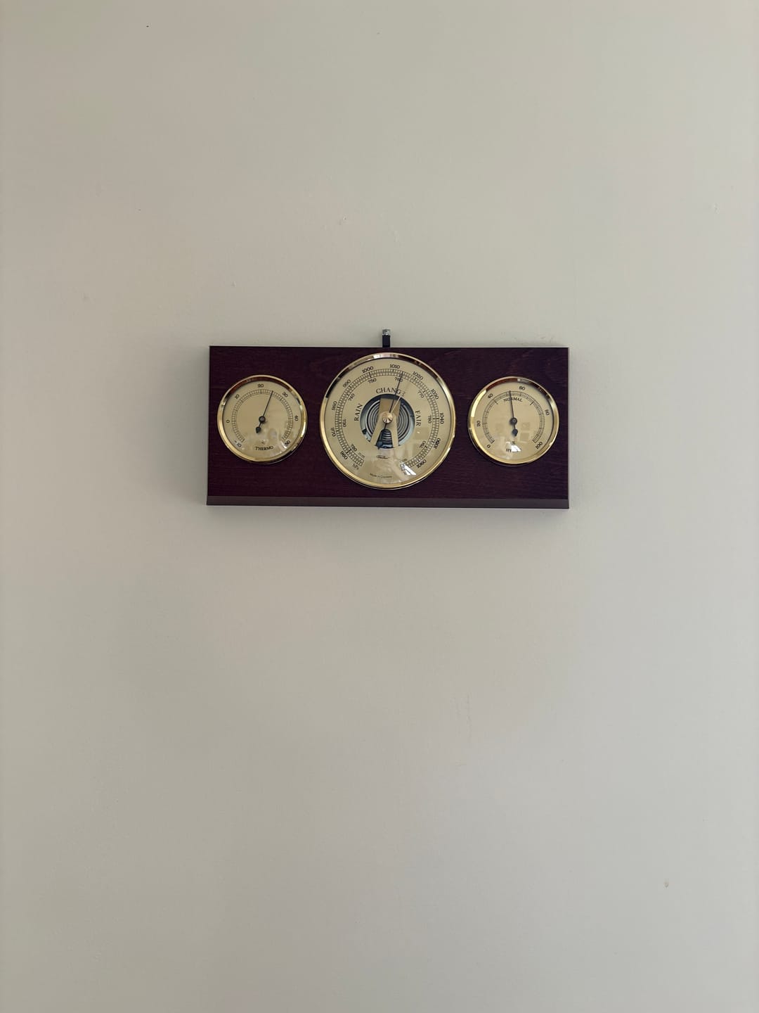 Customer photo review of Modern Mahogany & Brass Weatherstation 3 in 1 - Hygrometer + Barometer + Thermometer