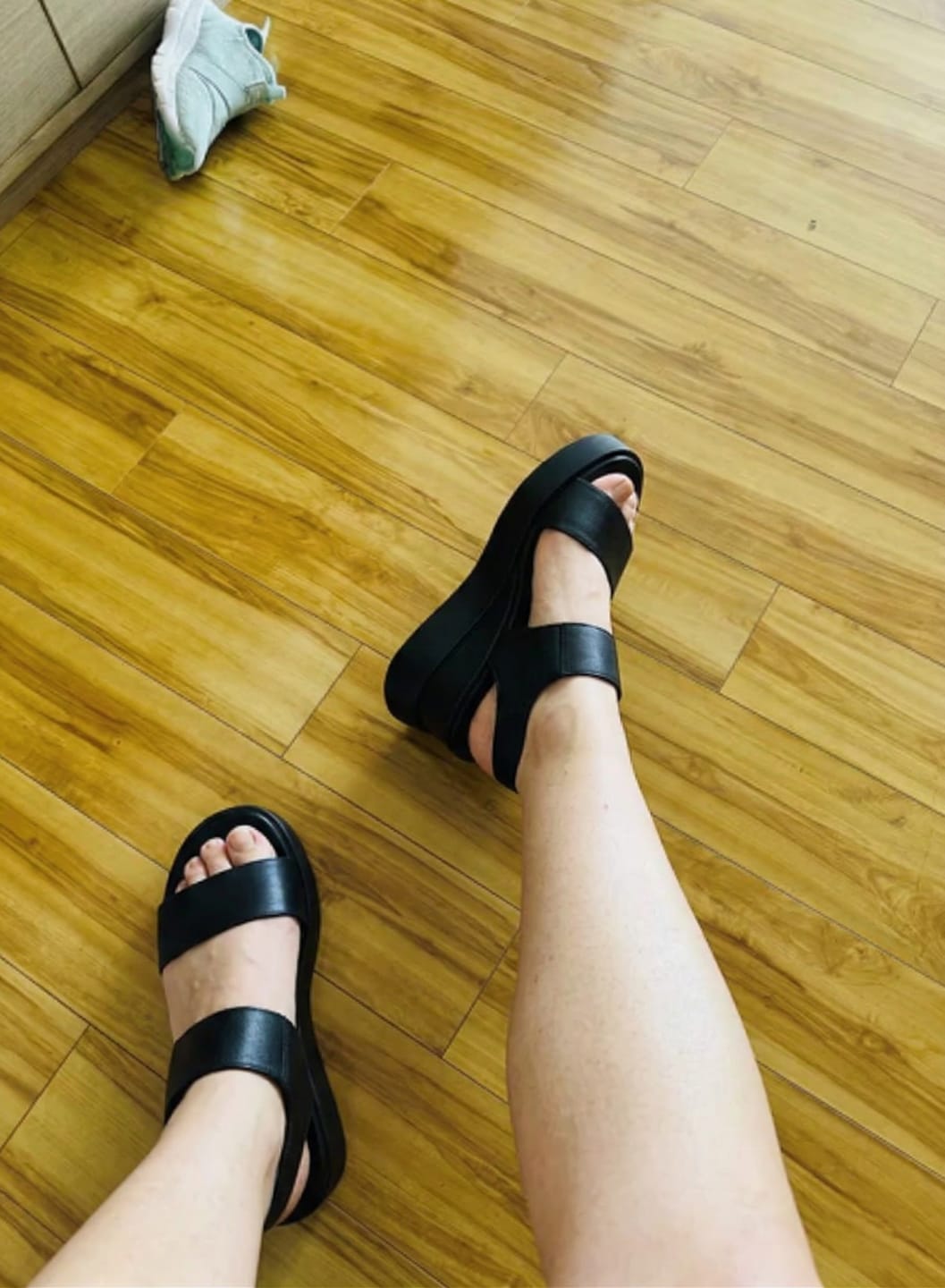 Customer photo review of Cample Platforms - Black