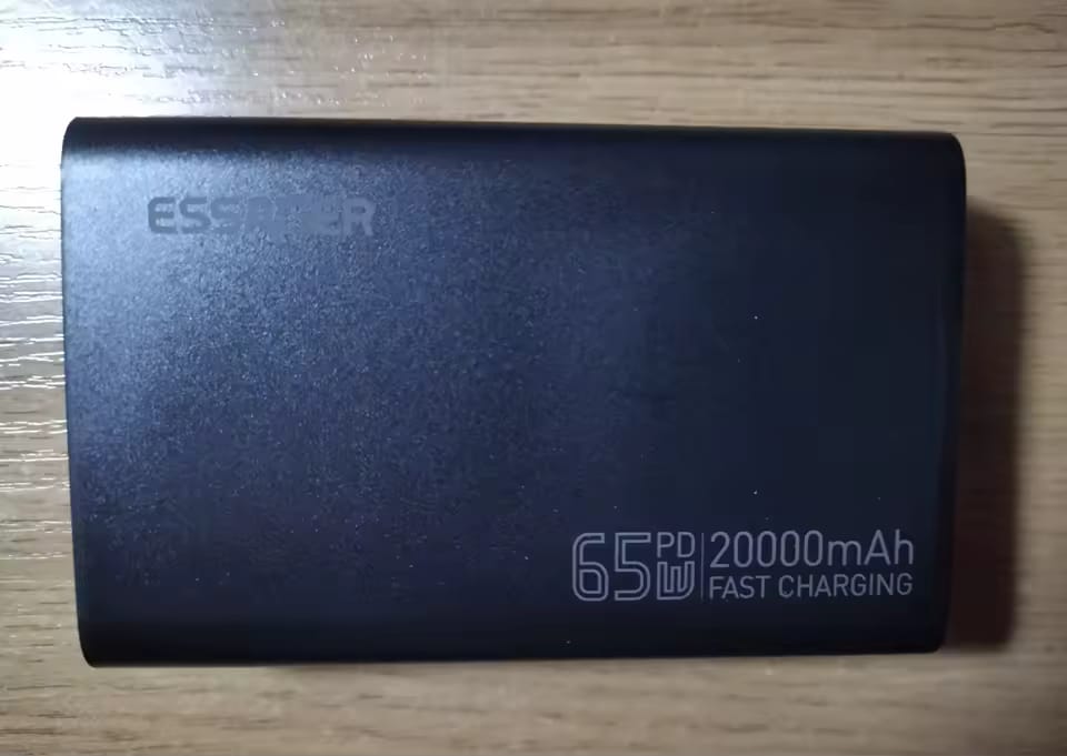 Customer photo review of 65W Schnelllade-Powerbank mit 20.000 mAh