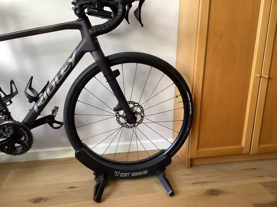 Customer photo review of Verstellbarer, tragbarer Fahrradständer & Aufbewahrungsständer