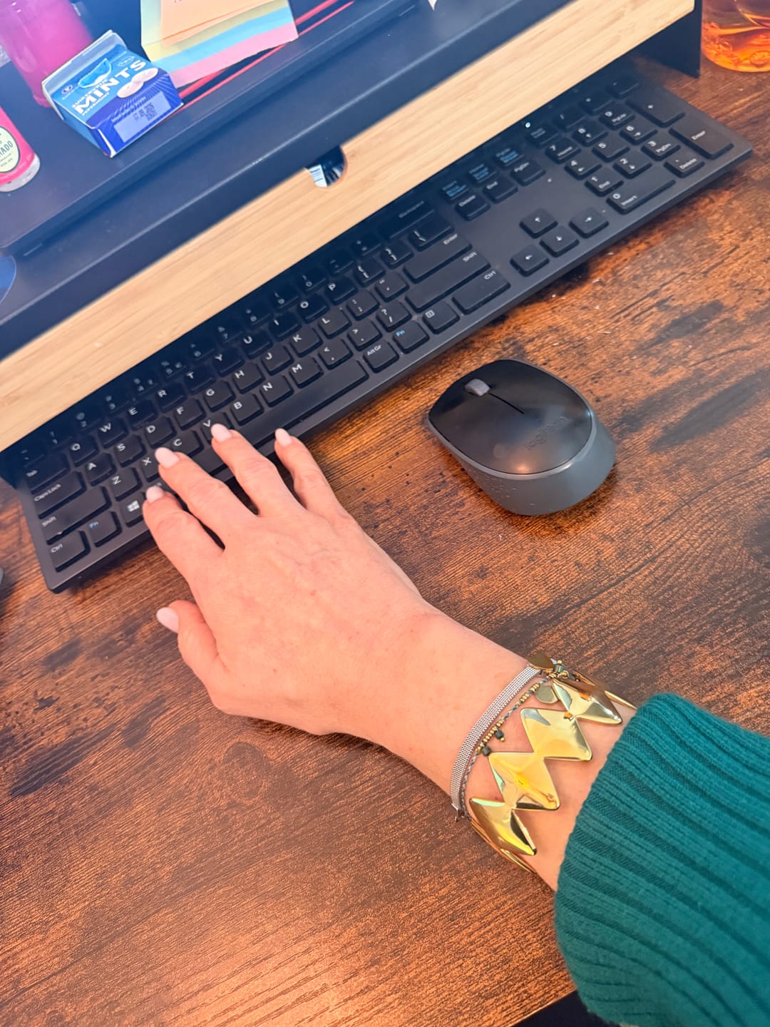 Customer photo review of Edgy Gold Bracelet designed by Rebeca Sá