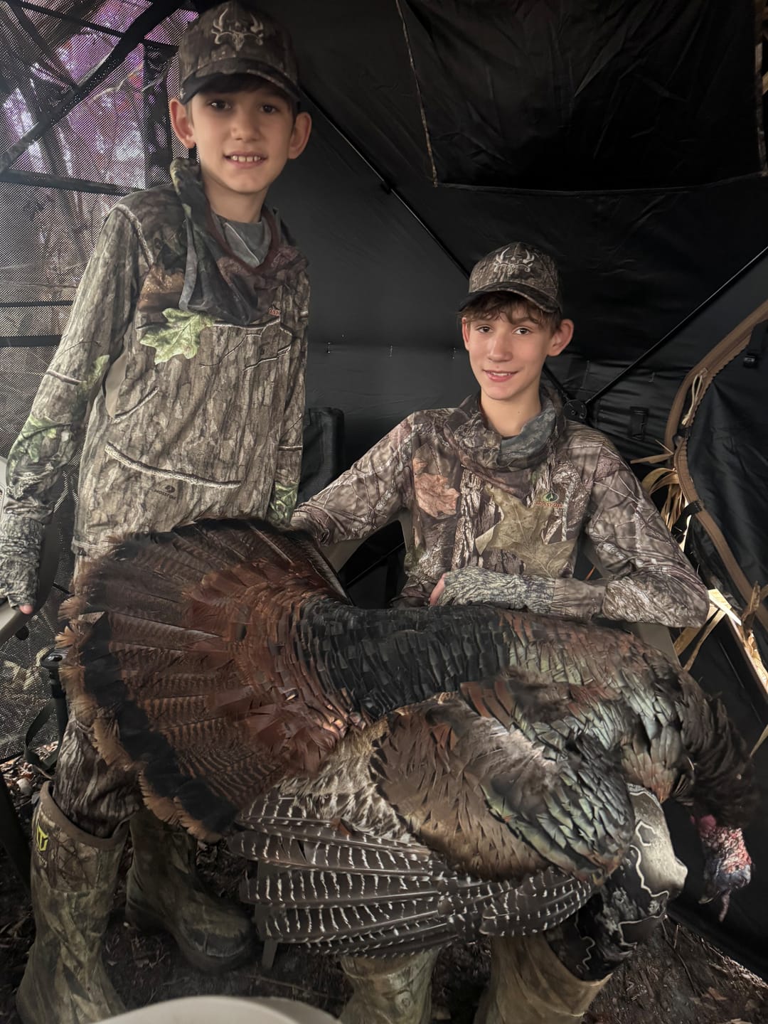 Customer photo review of VisMax See Through Blind | 270° Pop Up 3-4 Man Deer Blind | Portable Ground Blind Hunting for Sale with Hunters Comfort Design