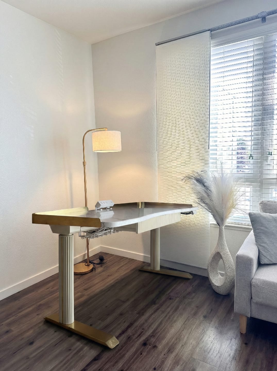 Customer photo review of Estand Electric Adjustable Standing Desk & Fluted Desk with Drawers