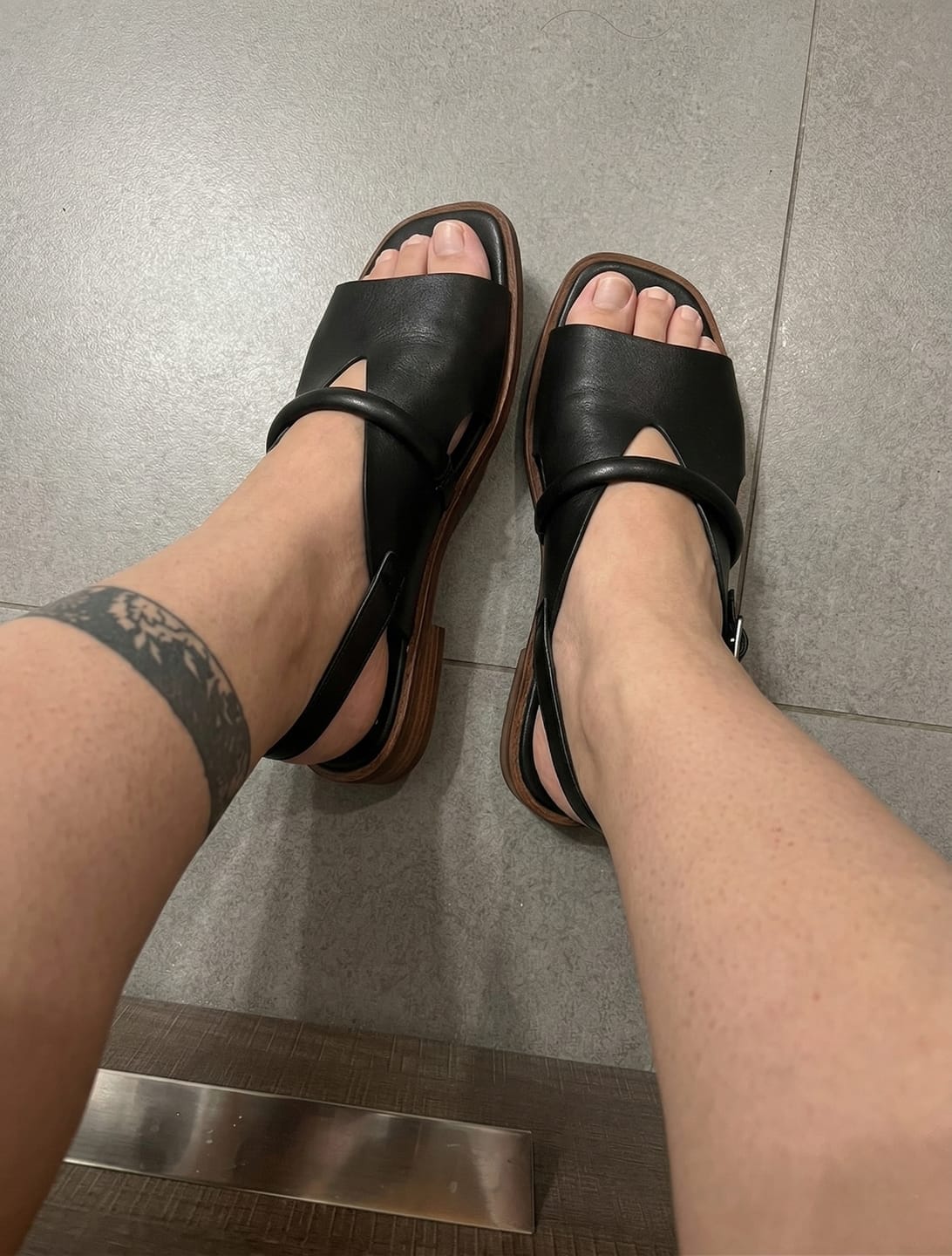 Customer photo review of Bergen Black