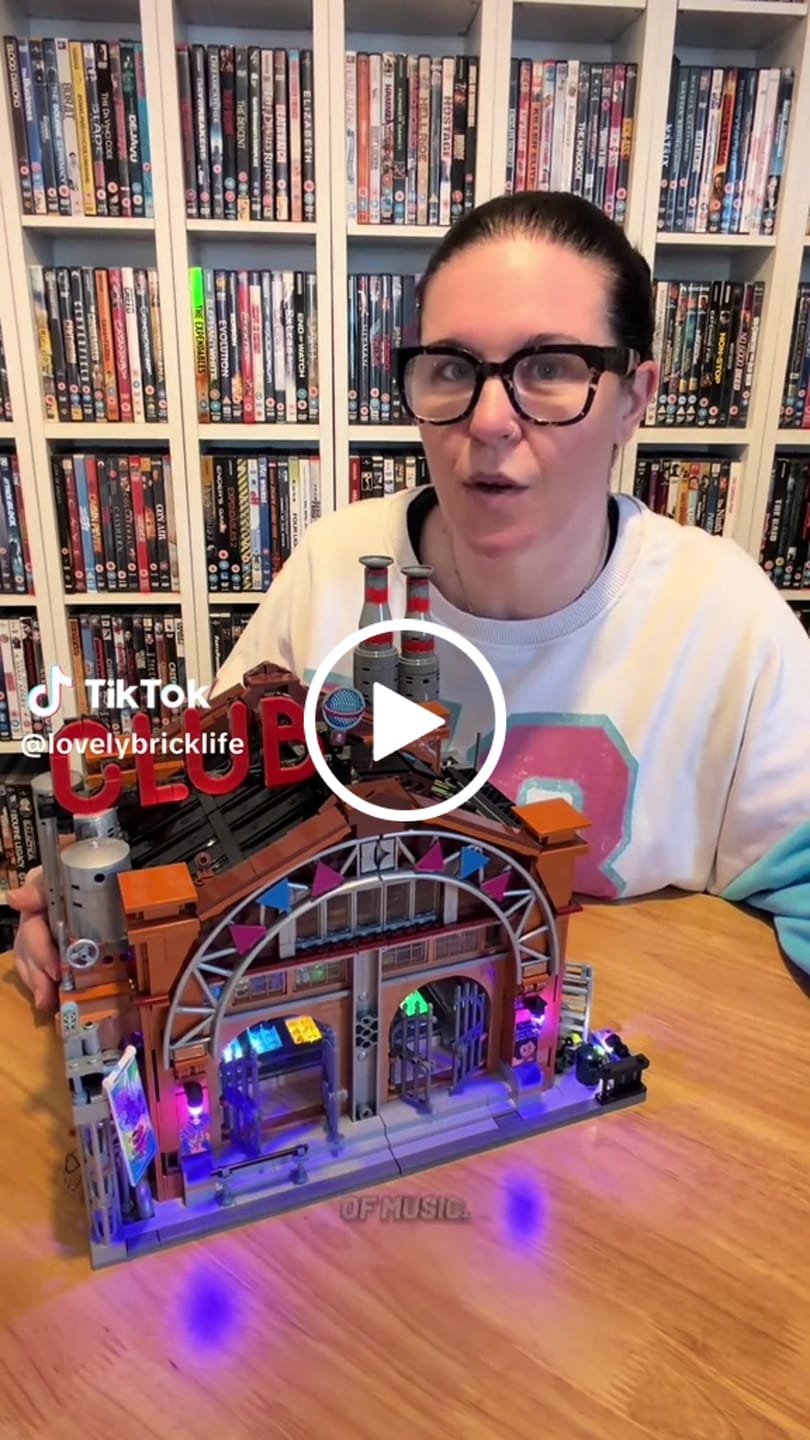 Customer video review of House of Music Factory Club by LumiBricks UK