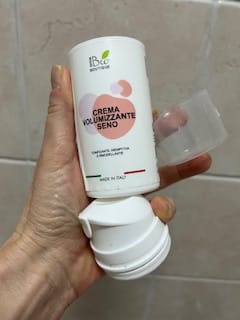 Customer photo review of Crema Volumizzante Seno