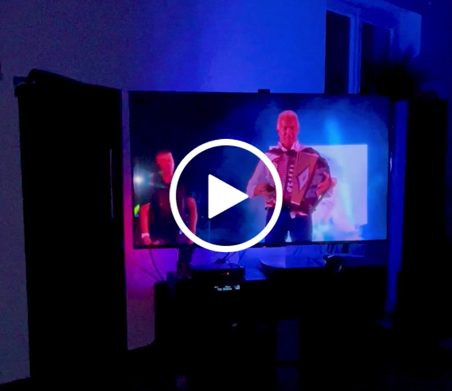 Customer video review of Hubaura Sync Box