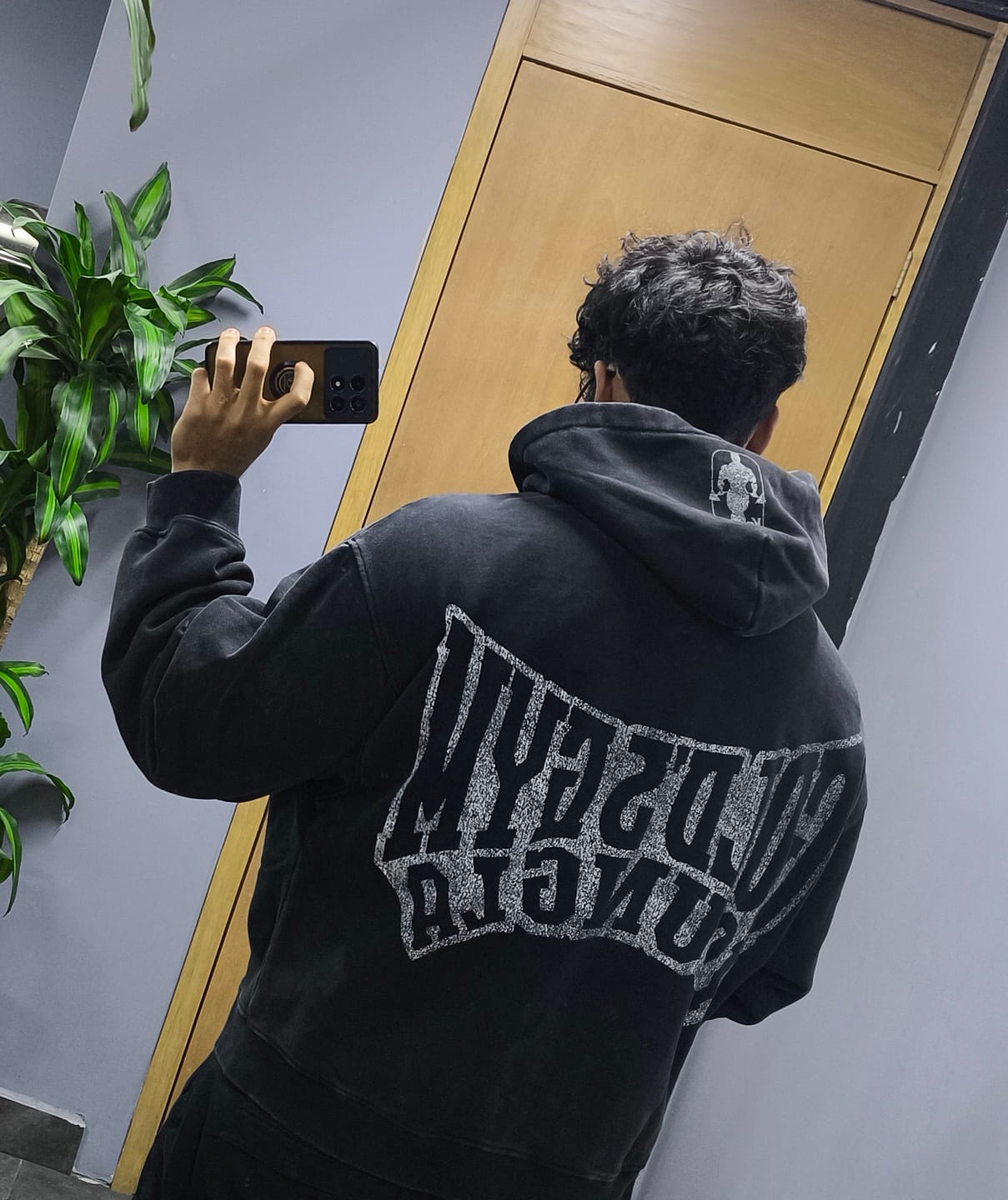 Customer photo review of 5162 - Golds Gym Throwback Zip-ups