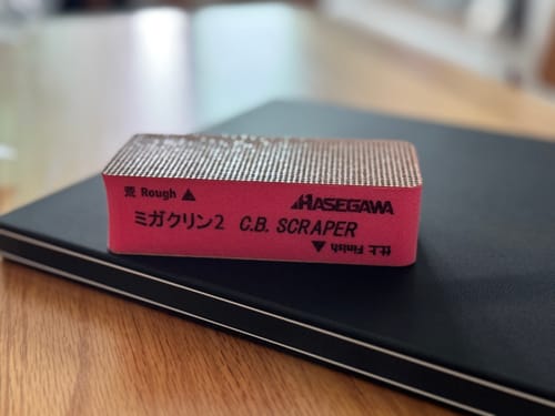 顧客對日本長谷川 專業級砧板刷 第二代 Cutting Board Scraper CBS2-115P的照片評價