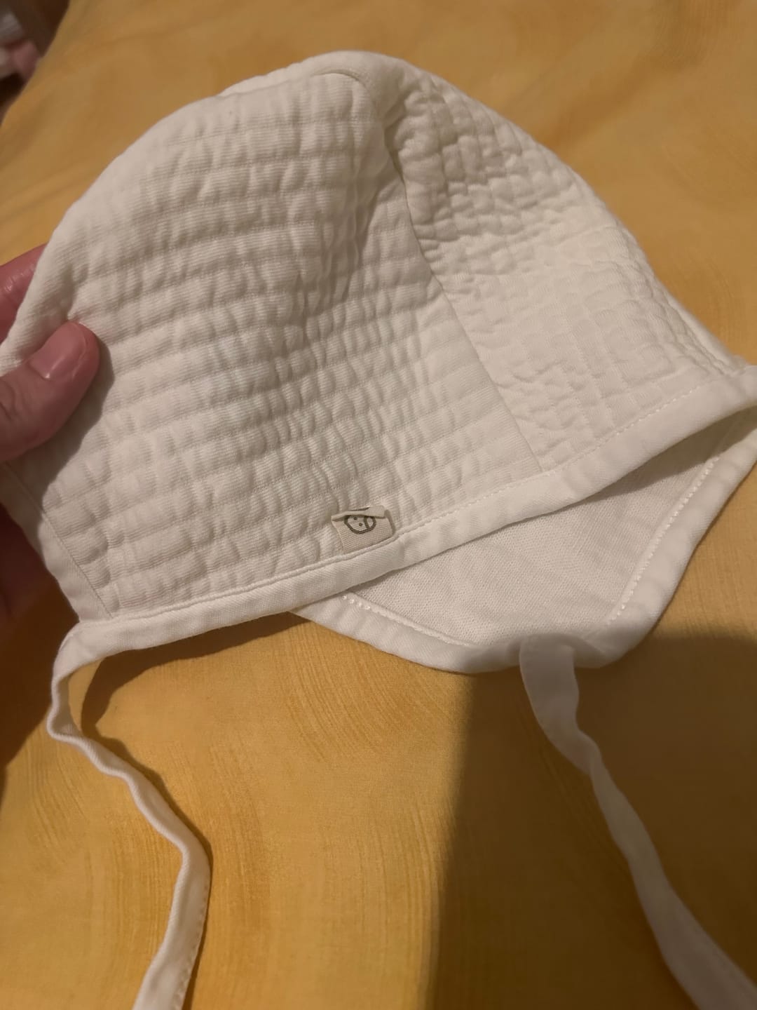 Customer photo review of Kapitone Ekru İngiliz Bebek Şapka