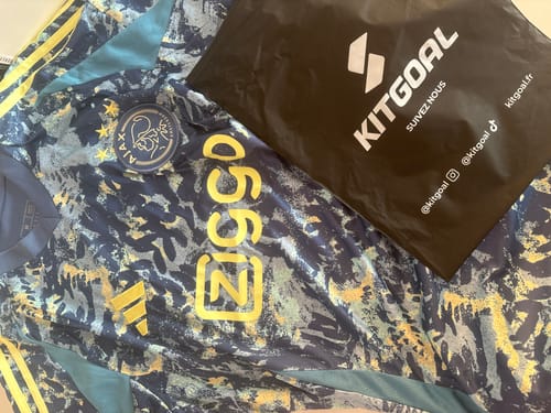 Customer photo review of Ajax Amsterdam - Maillot extérieur 24/25 - Bleu ( Fan )