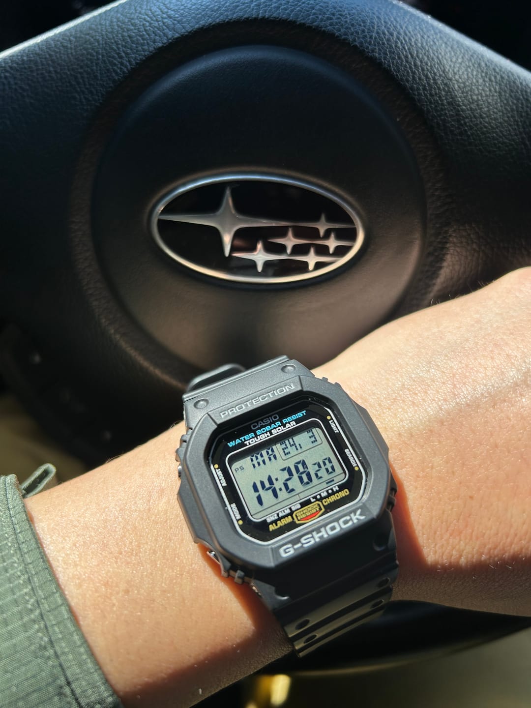 Customer photo review of Reloj Casio G-Shock Vintage G-5600UE-1 Tough Solar