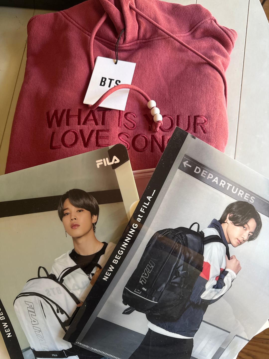 Customer photo review of BTS - ARIRANG OFFICIAL MD HOODIE RED