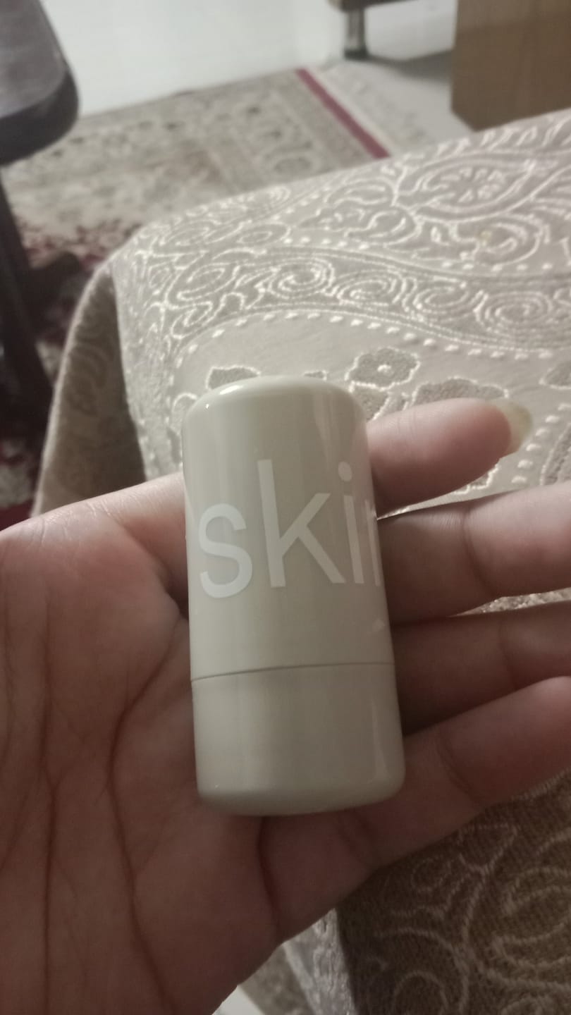 Customer photo review of VELVET FLUSH - Lip+Cheek Blush