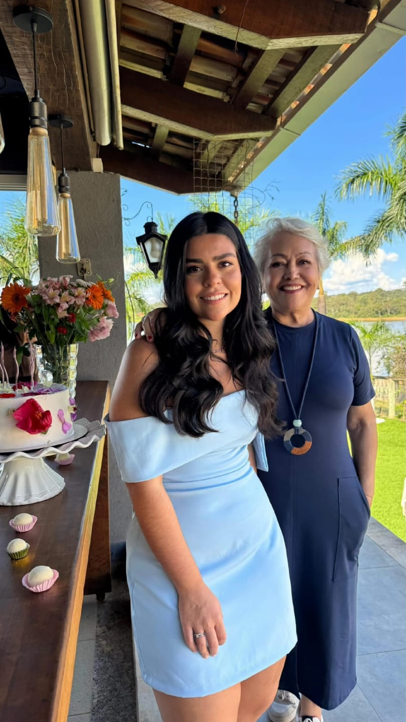 Customer photo review of Vestido Midi em Moletinho, Azul Marinho