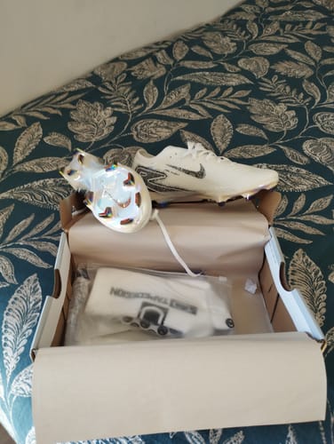 Avis photo d'un client sur Vapor 16 FG - Blanc/Argenté