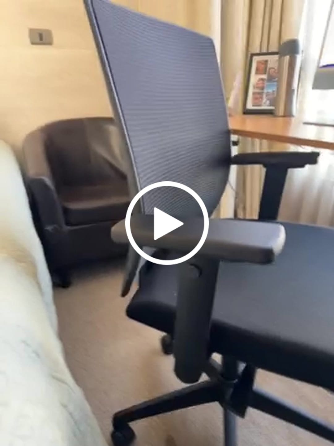 Customer video review of Silla Escritorio Taylor