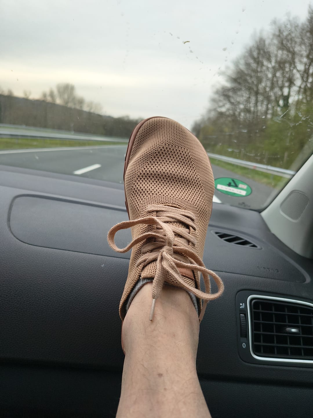 Customer photo review of Vaistoa Iloa | Knitted Barefoot Sneakers
