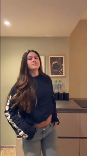 Customer photo review of LONGSLEEVE T-SHIRT NAVY