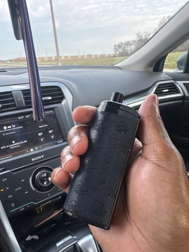 Customer photo review of Fume Hookah 2% Nic  20000 Puffs