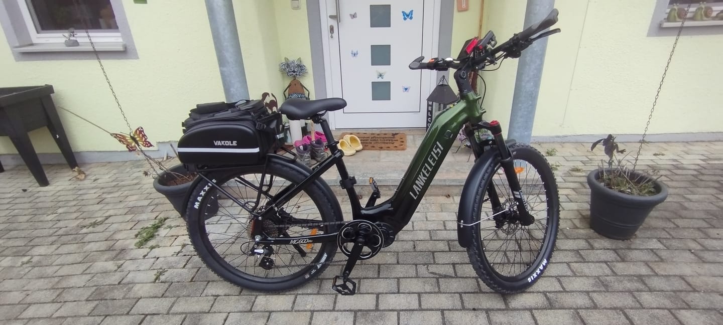 Customer photo review of Vakole Waterproof Bike Rack Bag With Large Capacity (17-35L)